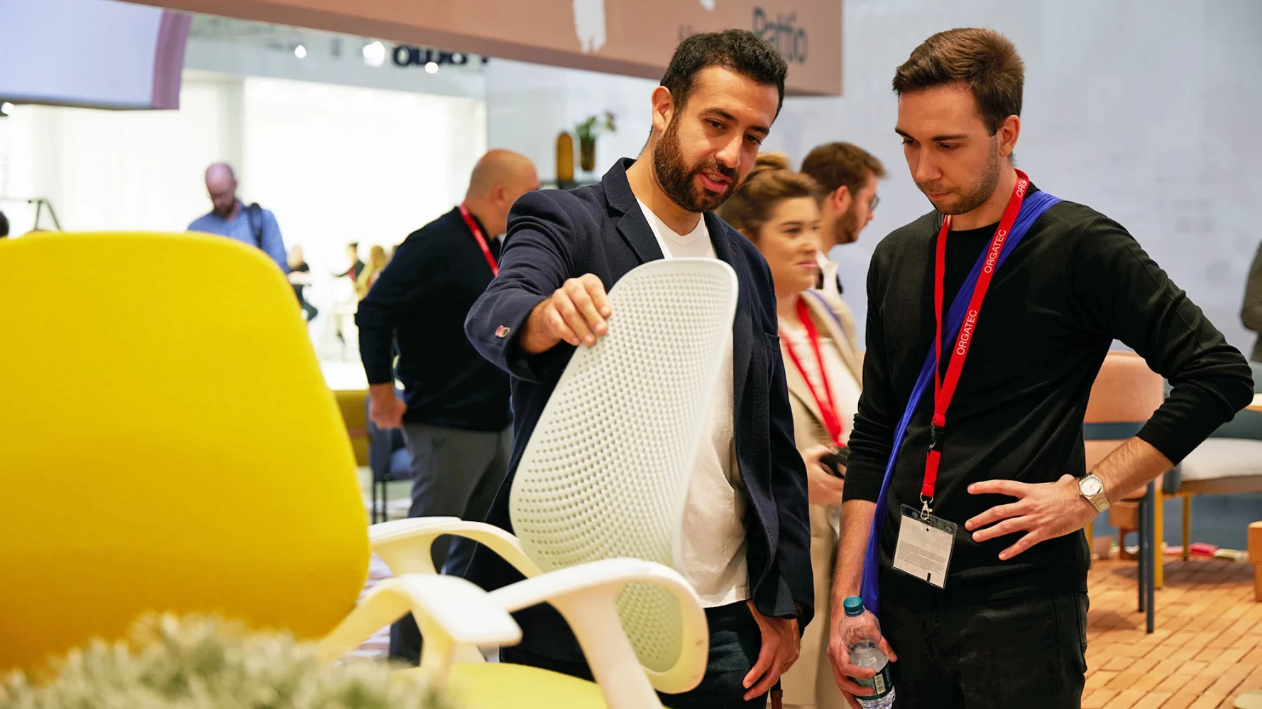 furniture design fair seating flow chair orgatec 2022