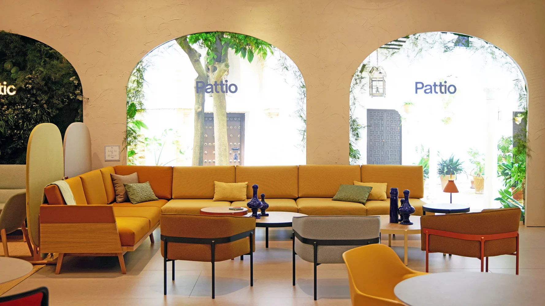 pausa sofa seating marina orgatec 2022