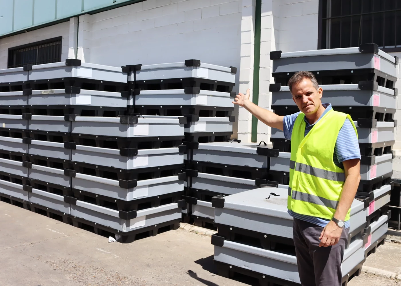 sustainability furniture reusing shipping packaging